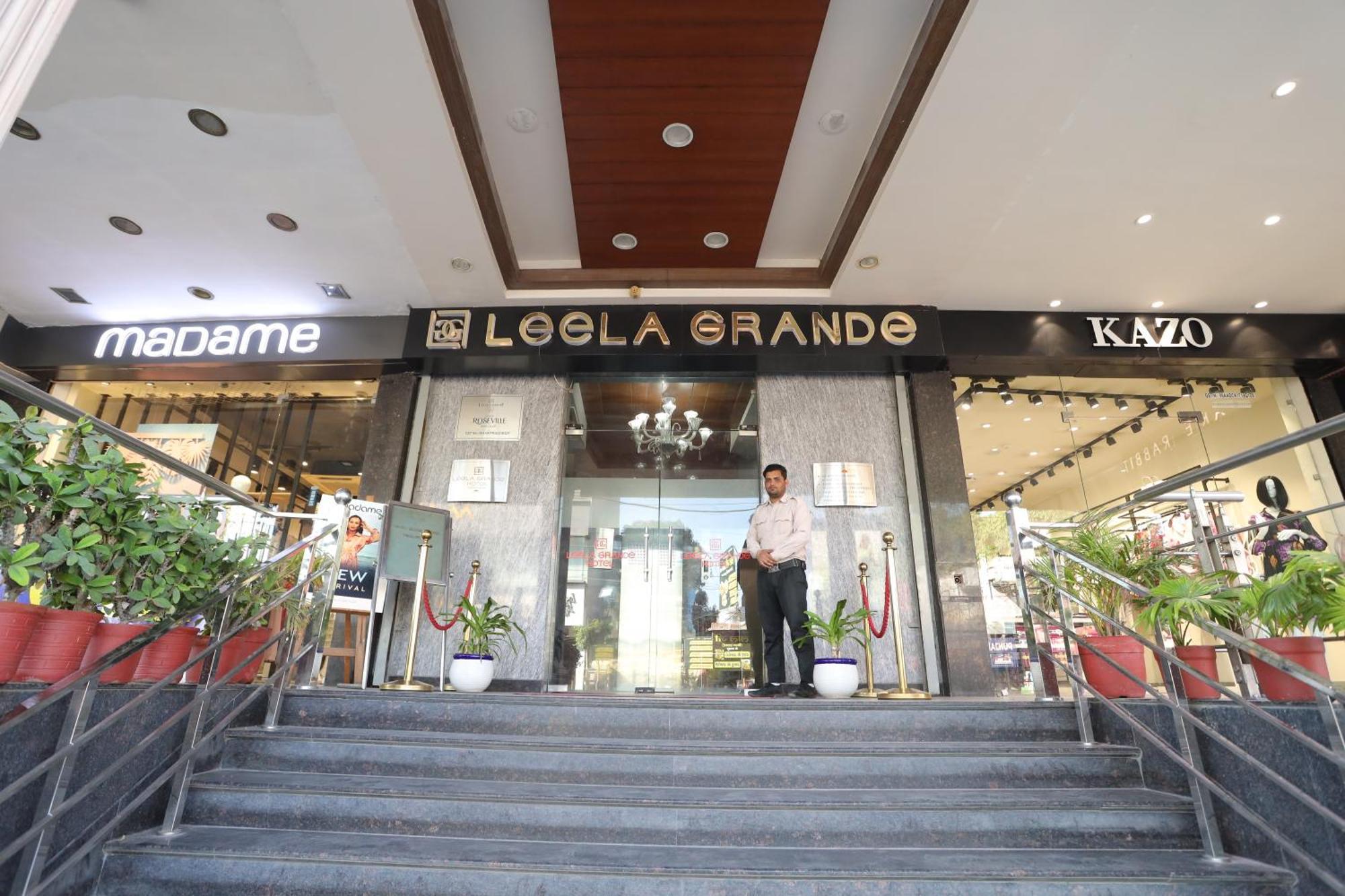 Hotel Leela Grande Karnāl Exterior foto